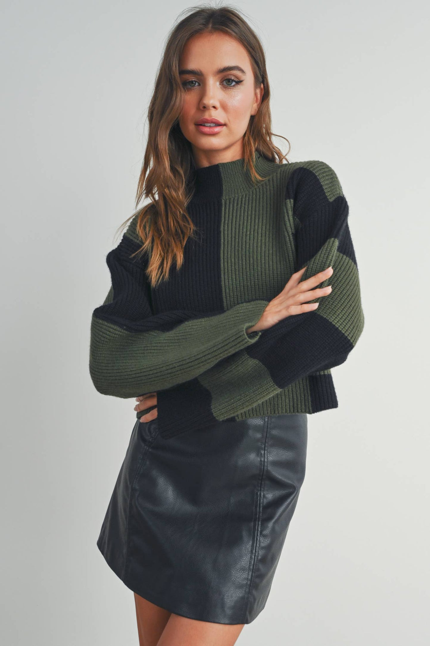 Color Block Mock Turtleneck Sweater - BMW7161: BLACK / OLIVE / S