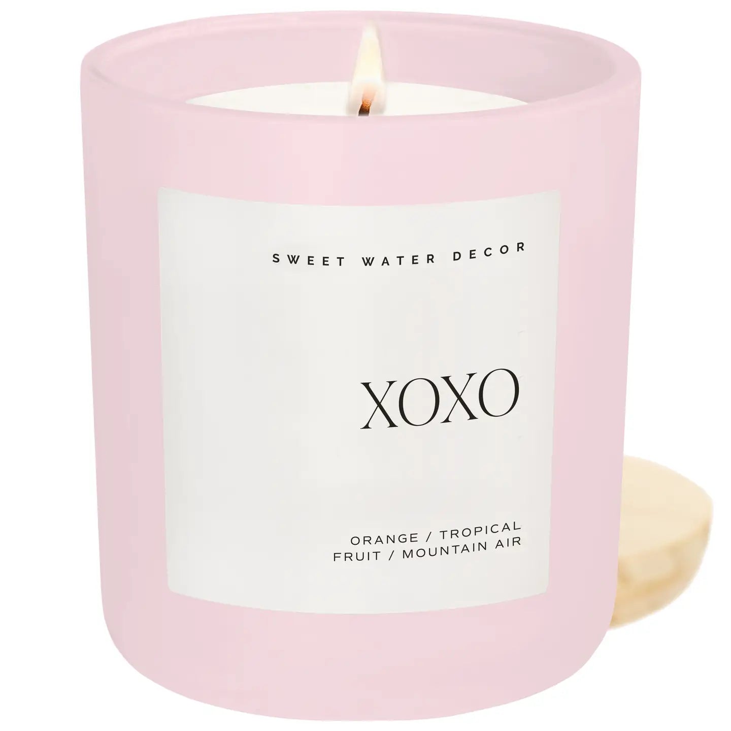 Xoxo 15 oz Soy Candle