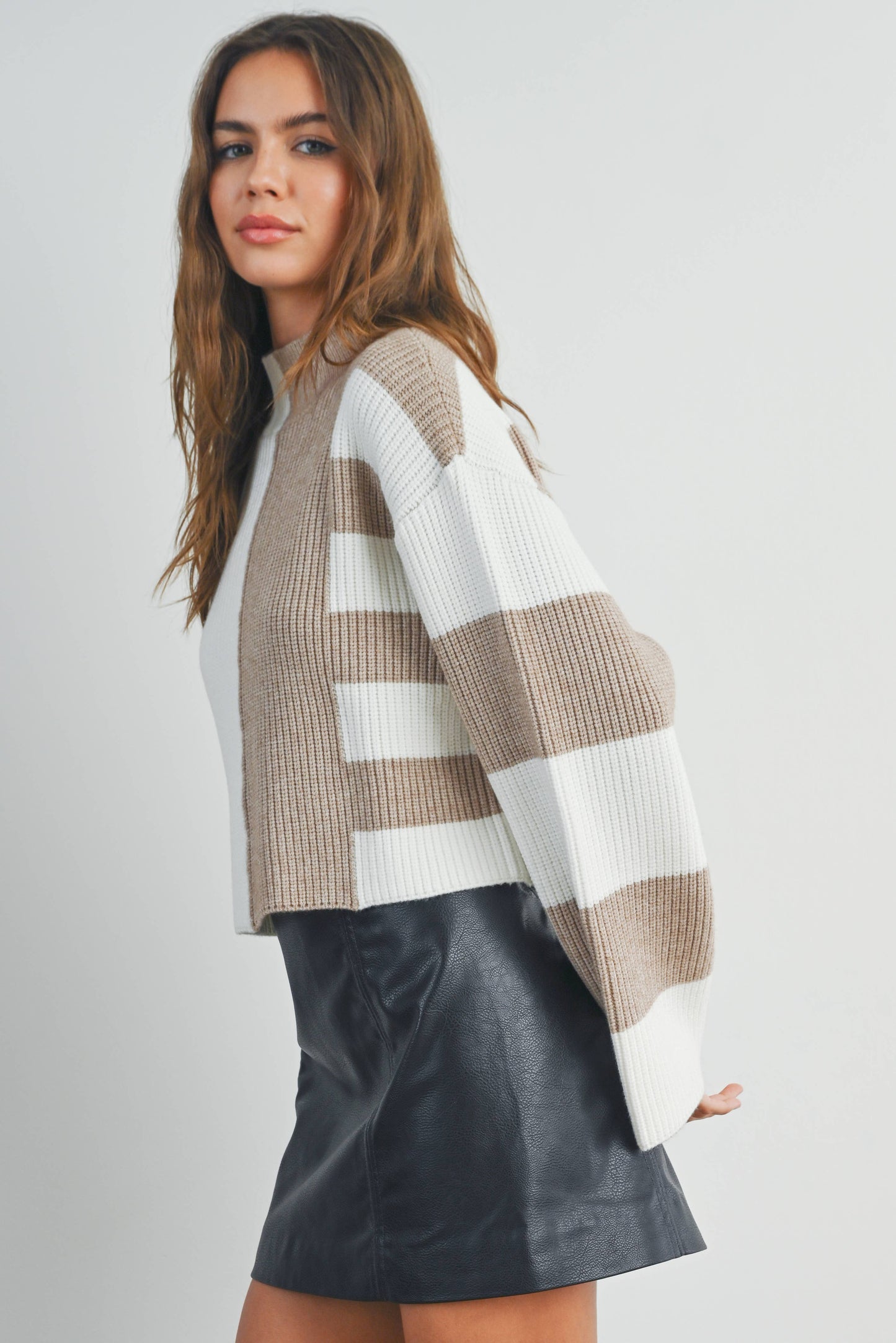Color Block Mock Turtleneck Sweater - BMW7161: BLACK / OLIVE / S