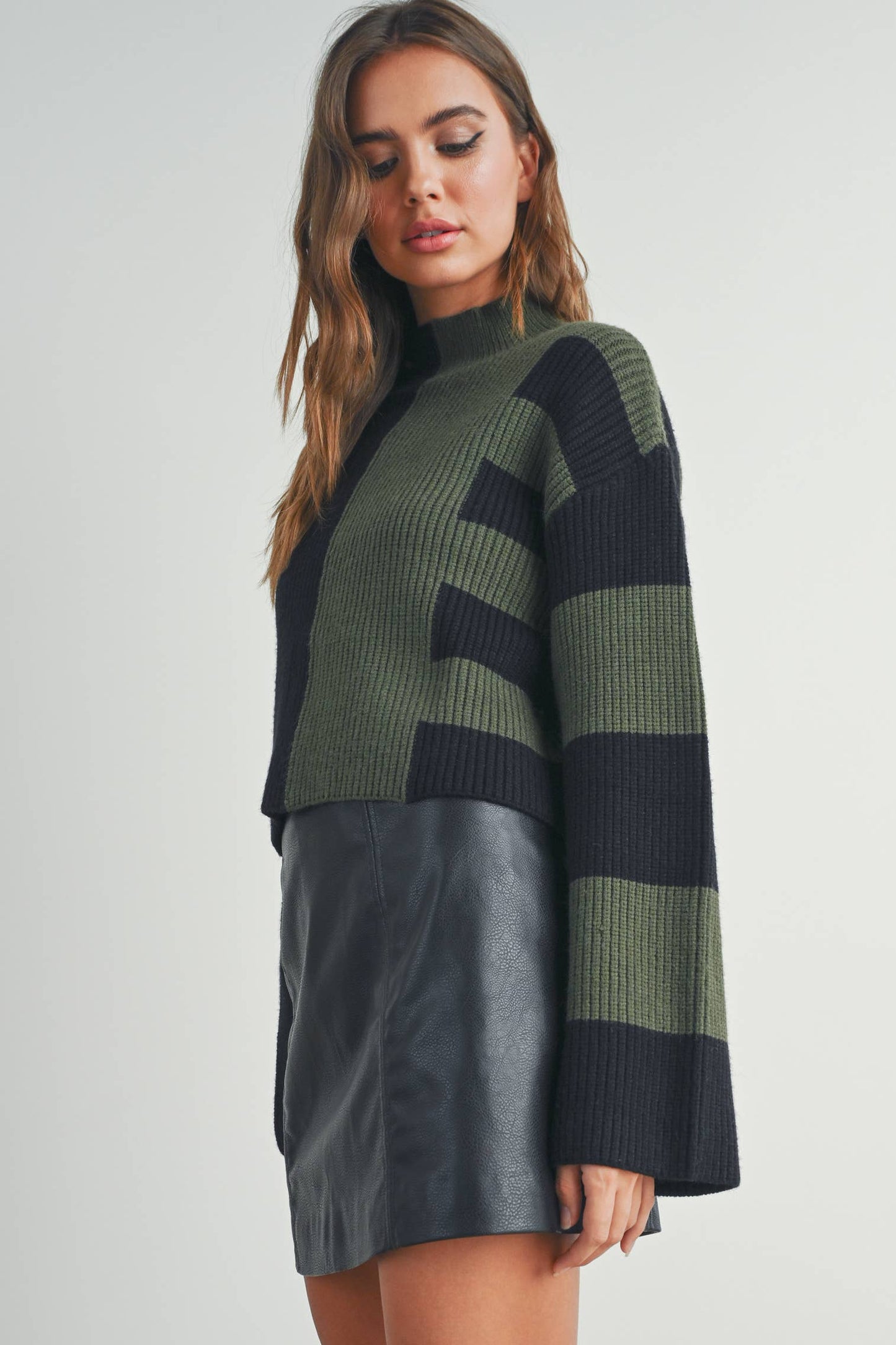 Color Block Mock Turtleneck Sweater - BMW7161: BLACK / OLIVE / S