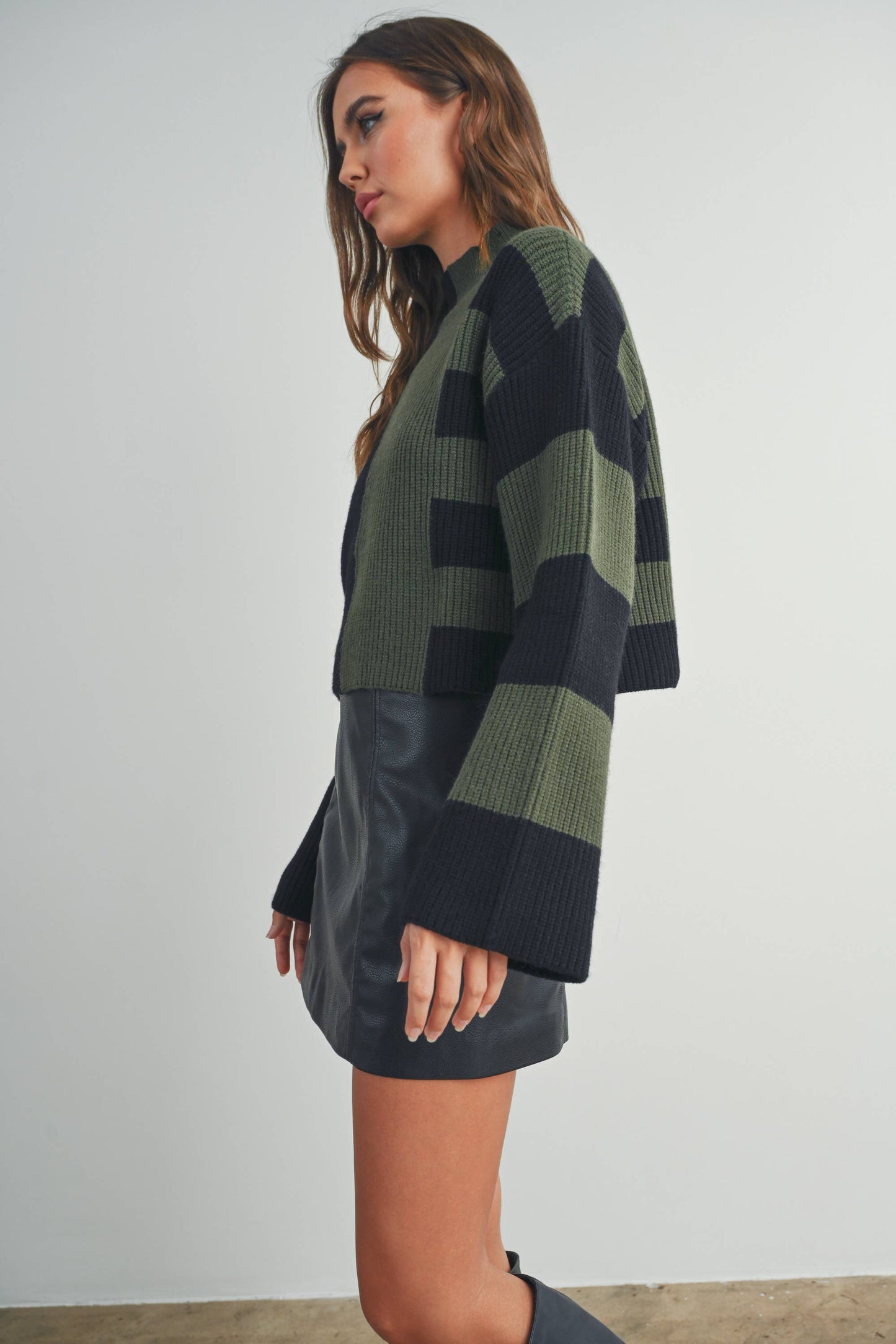 Color Block Mock Turtleneck Sweater - BMW7161: BLACK / OLIVE / S