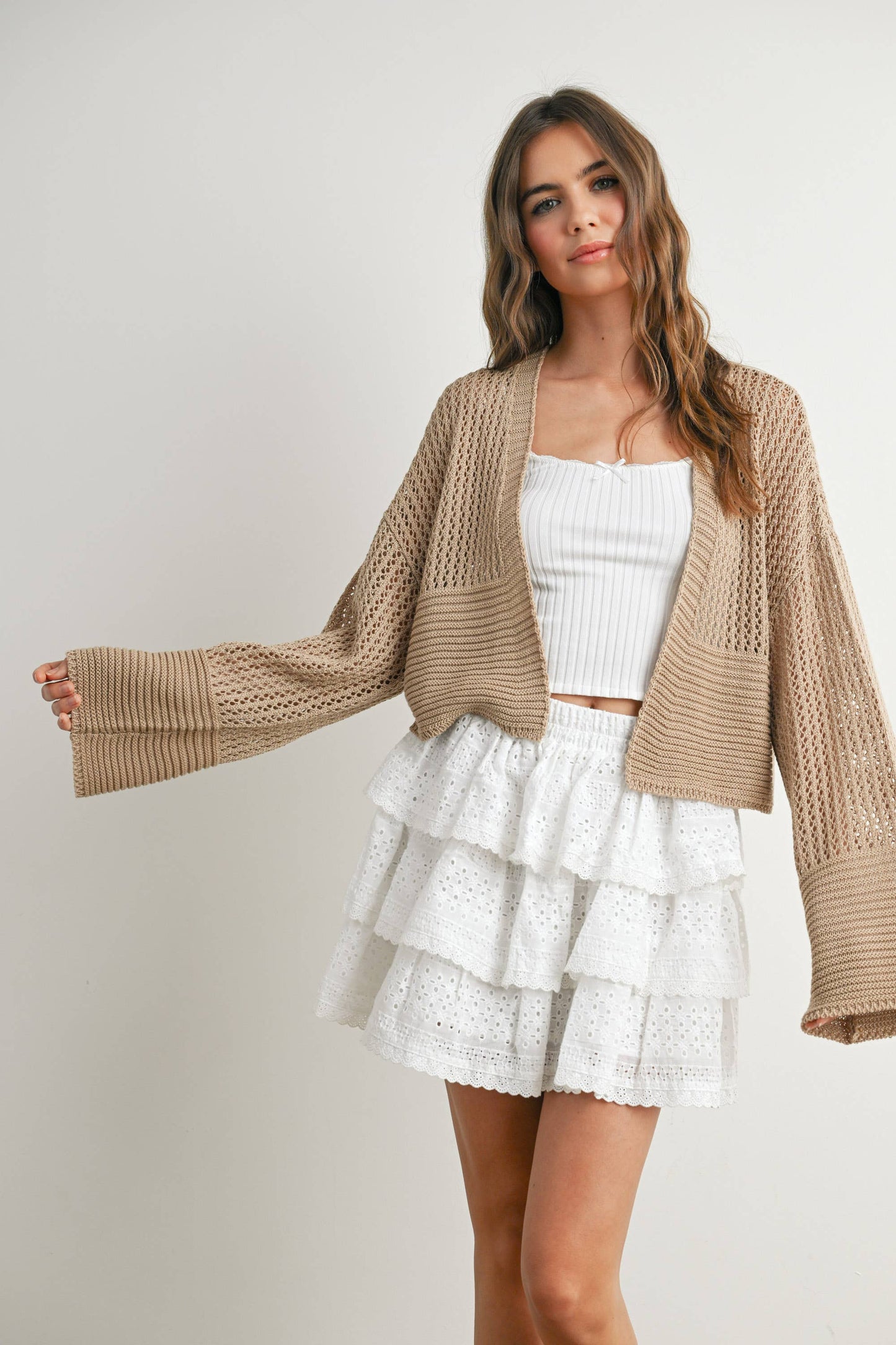 The Rowan Cardi – Textured Crop in Taupe