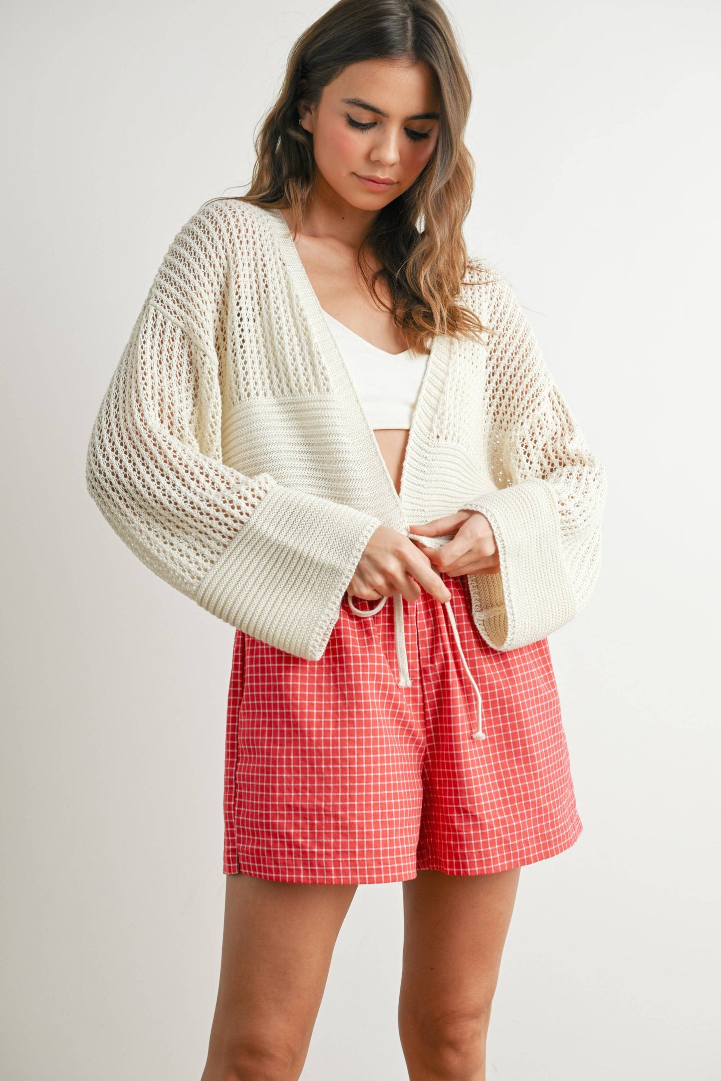 The Rowan Cardi – Textured Crop in Taupe