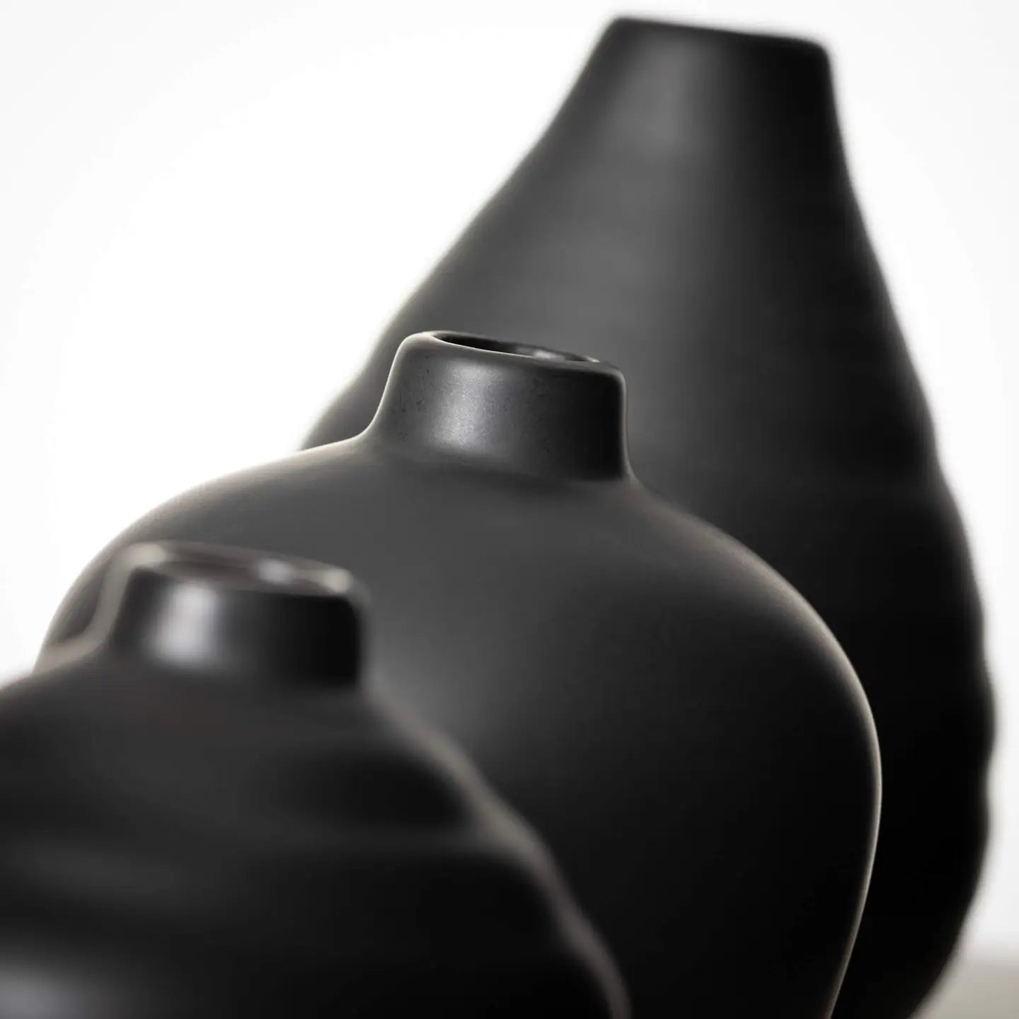 Ebony Compact Vase Set