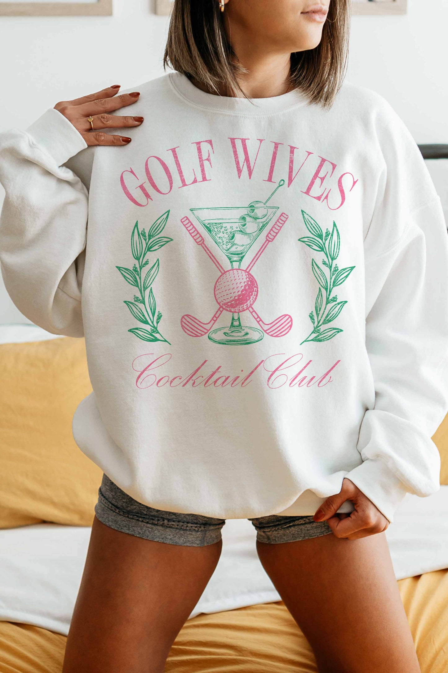 [G1929X-OSS]-GOLF WIVES COCKTAIL CLUB OVERSIZED SWEATSHIRTS: SAND / M/L