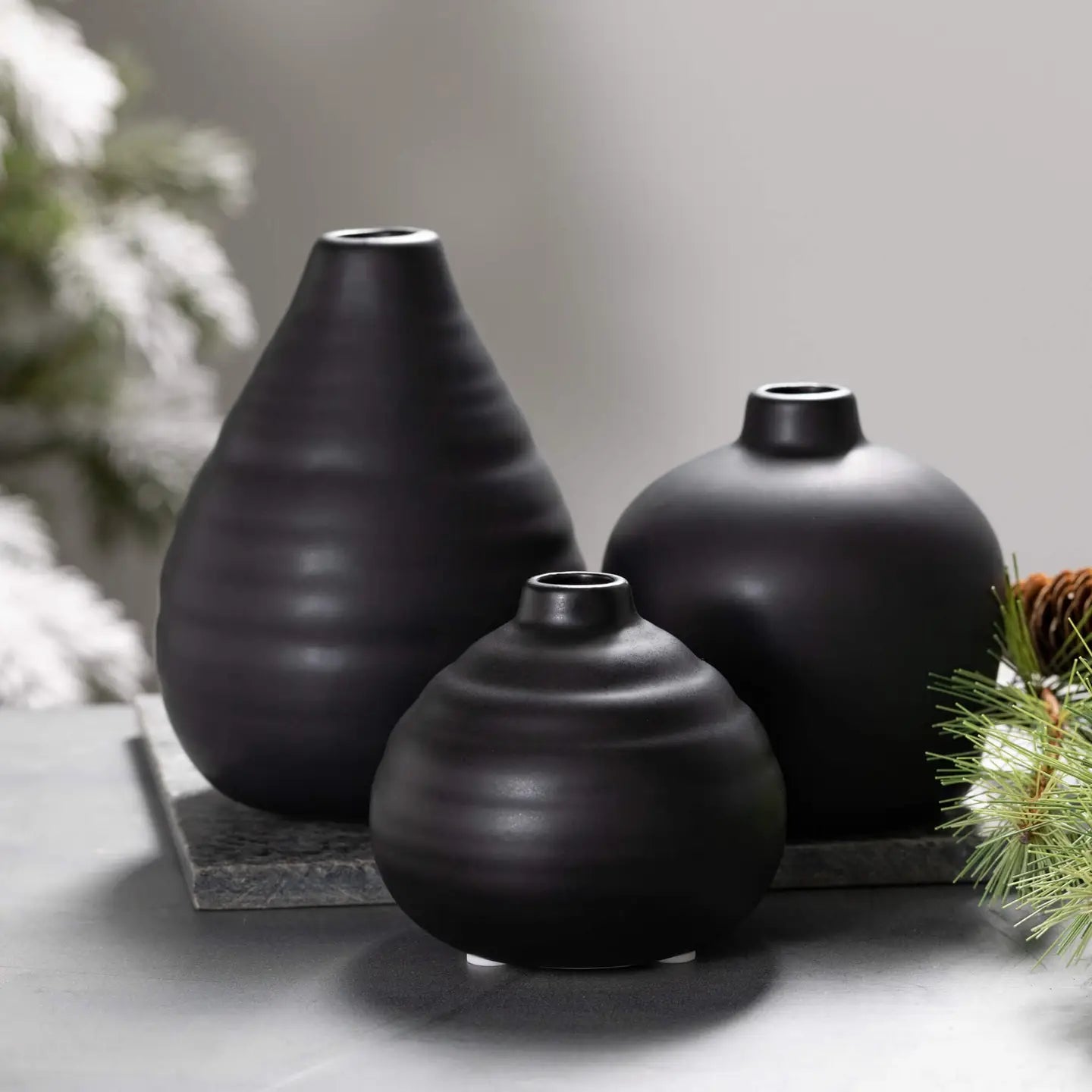 Ebony Compact Vase Set