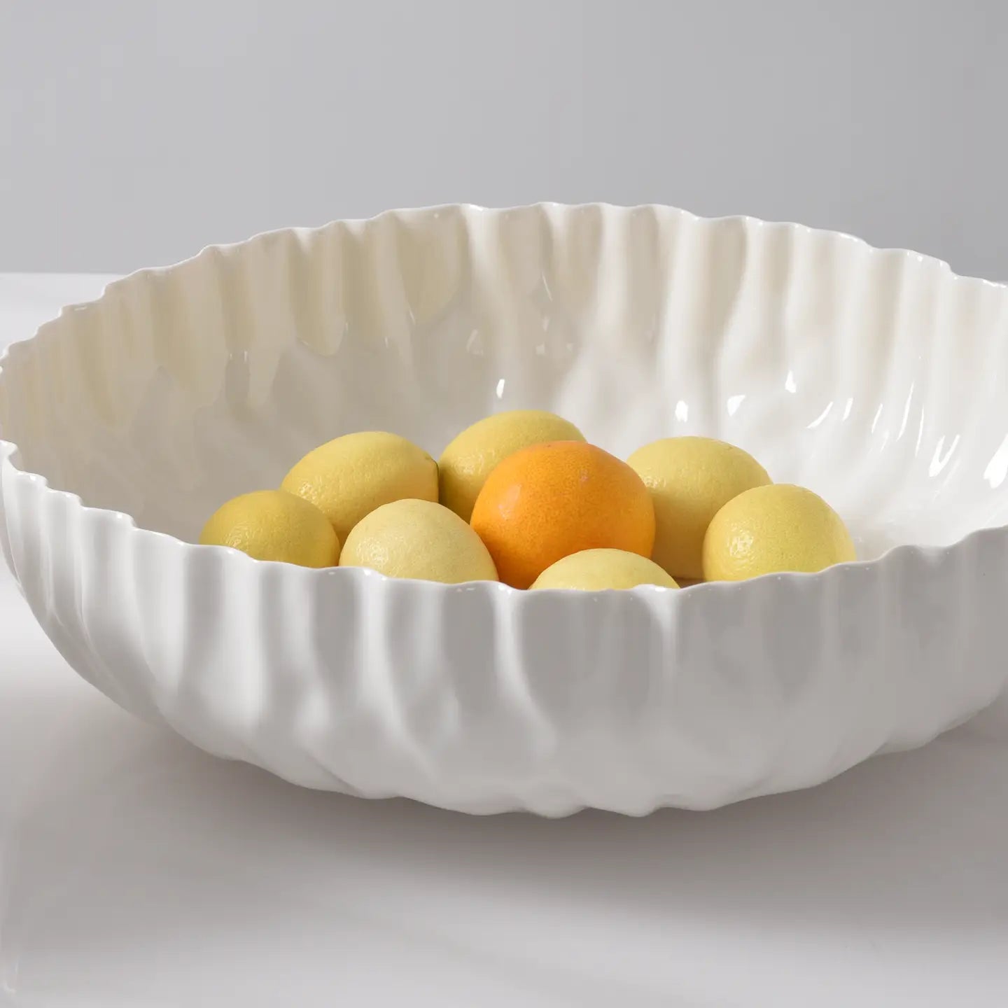 Extra Large Shallow Bowl in Mascali Bianca