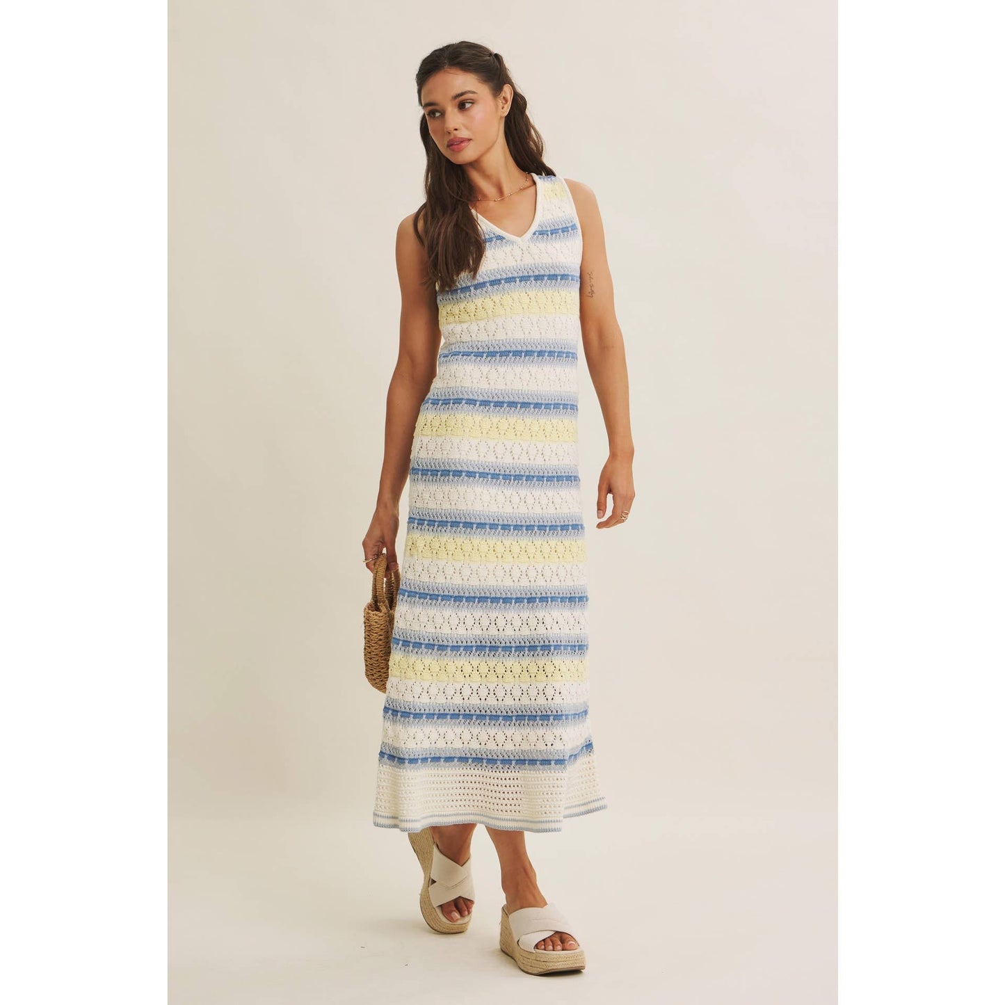 RETRO-INSPIRED MULTI-COLOR FORM FITTING CROCHET SWEATER MIDI
