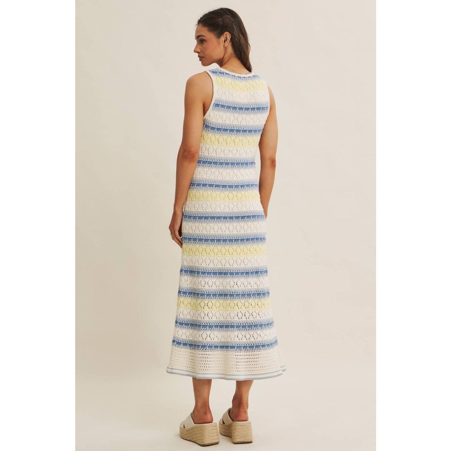 RETRO-INSPIRED MULTI-COLOR FORM FITTING CROCHET SWEATER MIDI